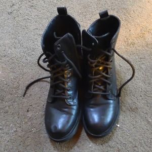Wonder Nation Big Girl Combat Boots Size 4 women